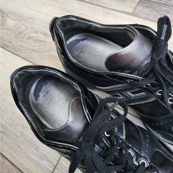 Hogan sneakers size 36 1/2 (us 6.5) - Picture 3 of 15